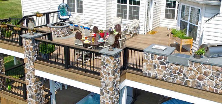 Custom Deck Design Contractors in Agua Dulce, CA