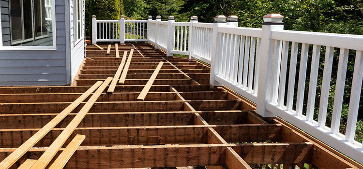 Deck Repair Free Estimate in Agua Dulce, CA