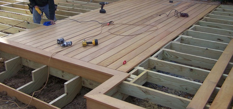 Wood Deck Builders in Agua Dulce, CA